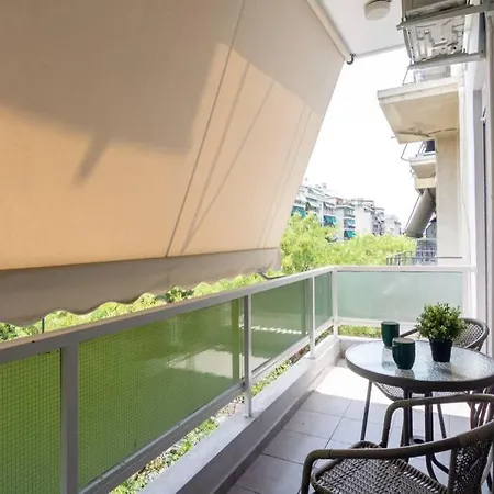 Chic & Minimal Apt. 5 Min From Metro * أثينا